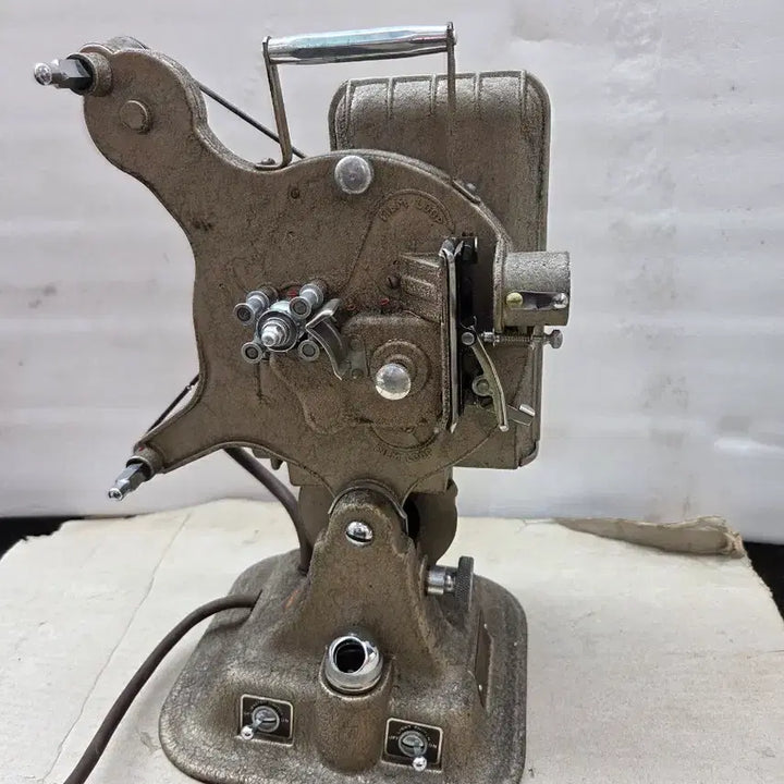 [BUNJANG] Vintage 8mm Film Projector / 빈티지 영사기 8mm  미국  제품입니다