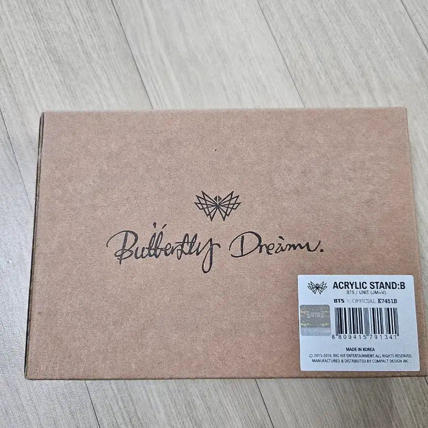 [BUNJANG] BTS Butterfly Dream Acrylic Frame B / bts 방탄소년단 버터플라이드림 액자 아크릴 B