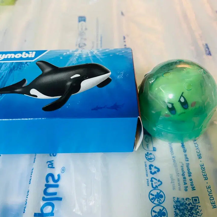 [BUNJANG] Kirby Sofubi Gacha Capsule Set (Sealed) + Happy Meal Playmobil Orca / 커비 소프비 가챠 캡슐미개봉 + 해피밀 플레이모빌 범고래
