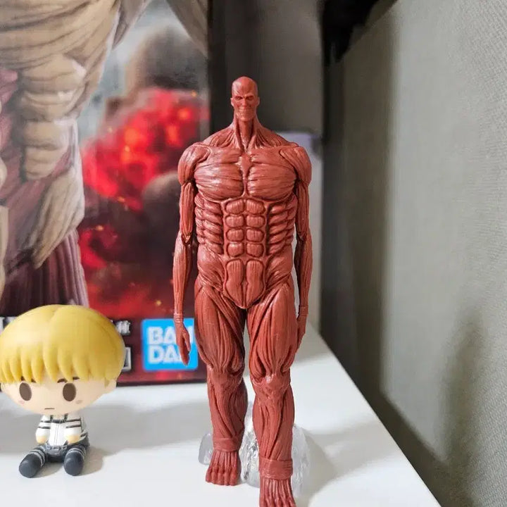 [BUNJANG] Attack on Titan Wall Titan Figure with Armin / 진격의거인 벽거인