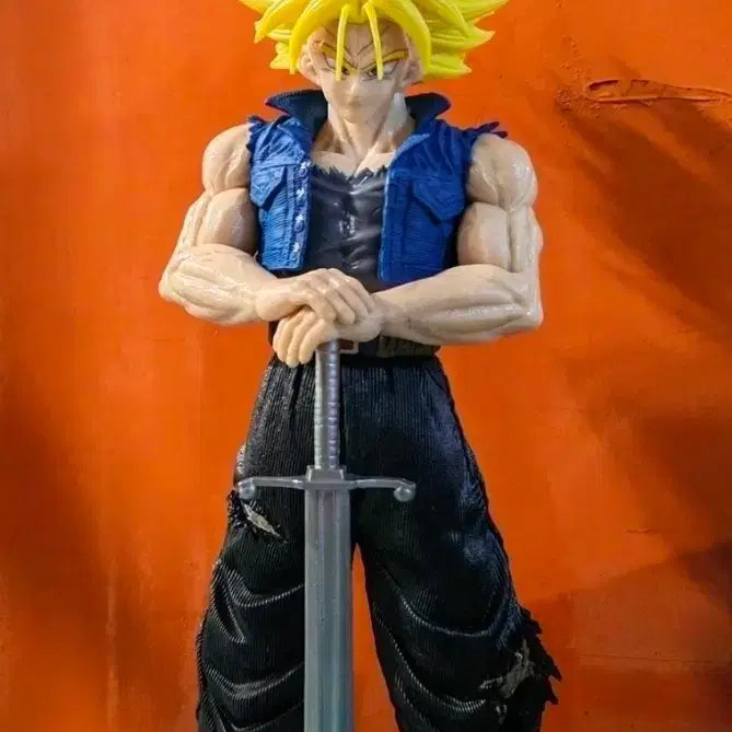 [BUNJANG] Dragon Ball Trunks Figure with Sword / 드래곤볼 트랭크스 피규어 검 포함