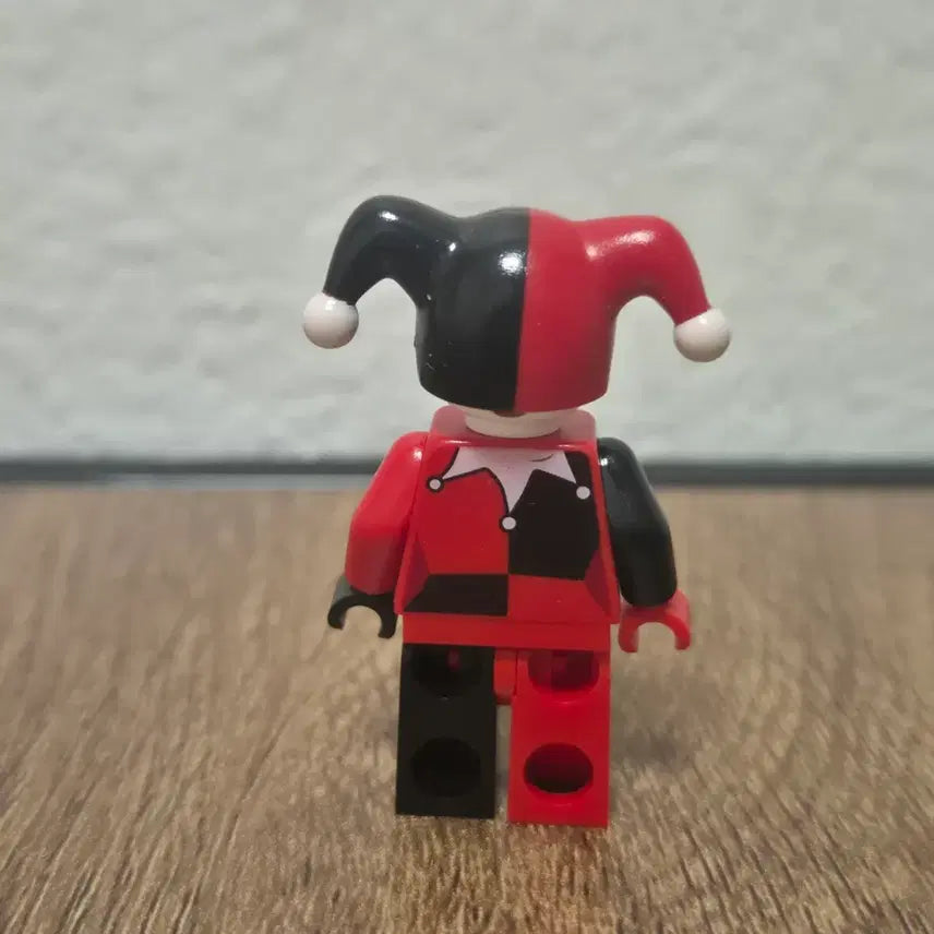 [BUNJANG] LEGO Harley Quinn Minifigure / 레고 할리퀸 미니피규어