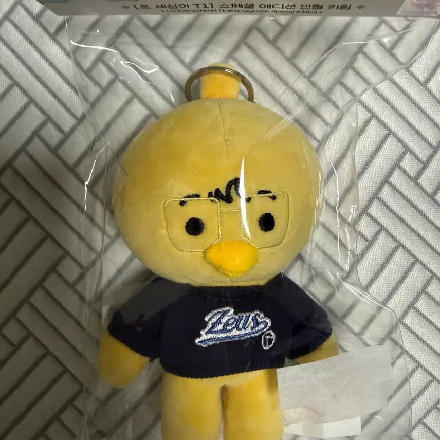 [BUNJANG] T1 ONSEATI Zeus Doll Keychain (Sealed) / (미개봉)(새상품)티원 온세티 제우스 인형 키링