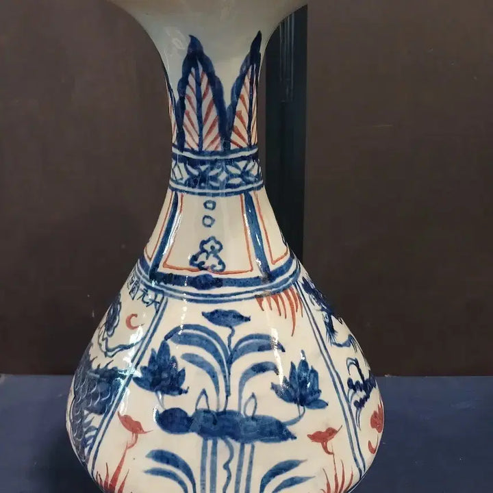 [BUNJANG] Blue and White Glass Vase with Red Lotus and Dragon Motif / 청화유리홍연화운용문옥호춘병