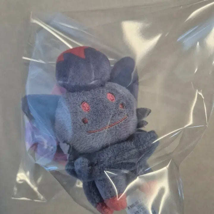 [BUNJANG] Pokemon Metamon Zoroark Transforming Keychain Mascot / 포켓몬 변신 메타몽 조로아 키링 마스코트