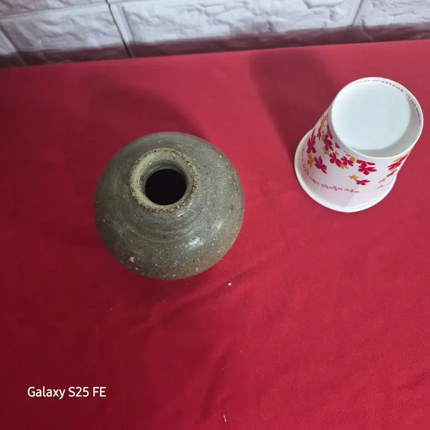 [BUNJANG] Buncheong Ware Celadon Vase / 분청자 도자기 유병