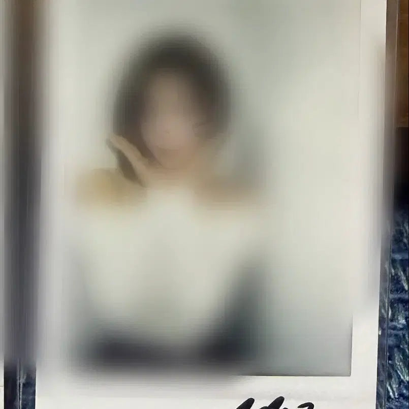 [BUNJANG] tripleS Kim Na-kyung Signed Polaroids Lucky Draw / 트리플에스 250627 김나경 낙서 싸인 폴라로이드 양도 싸폴 싸인 팬싸