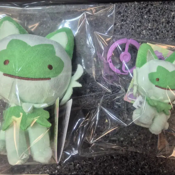 [BUNJANG] Pokemon Ditto Transformation Naoha Set (Keychain + Plush) / 포켓몬 변신 메타몽 나오하 세트(키링+인형)