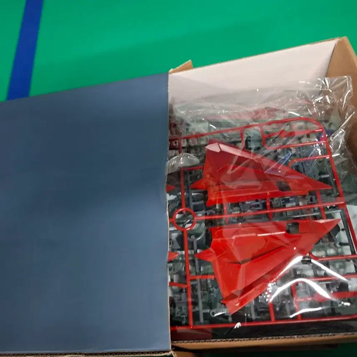 [BUNJANG] Daban MG 8824 Zeta Gundam Unit 3 P2 Type Red Zeta 1/100 Model Kit / 다반 MG 8824 제타 건담 3호기 P2형 레드제타 1/100