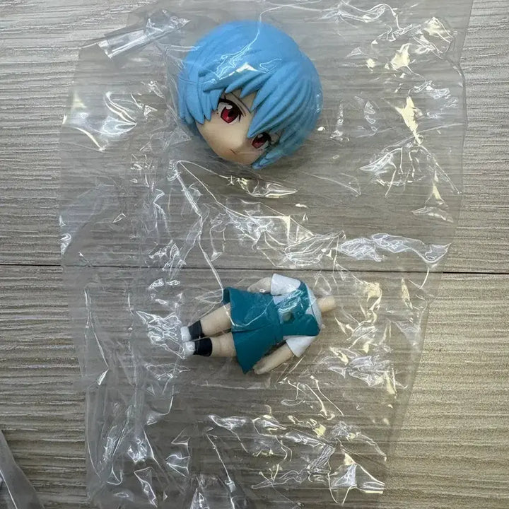 [BUNJANG] Good Smile Company Nendoroid Rei Ayanami School Uniform Ver. Figure / 넨도로이드 서프라이즈 에반게리온 레이 교복