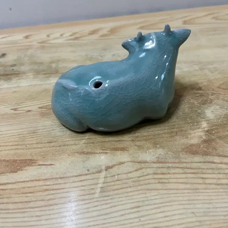 [BUNJANG] Korean Celadon Bull Inkstone / 강직한 황소 청자연적/   요316