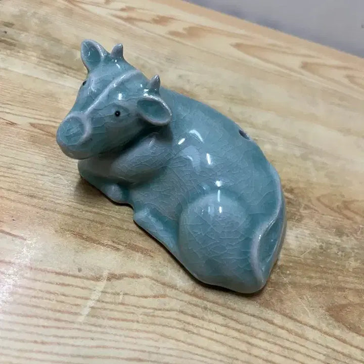 [BUNJANG] Korean Celadon Bull Inkstone / 강직한 황소 청자연적/   요316