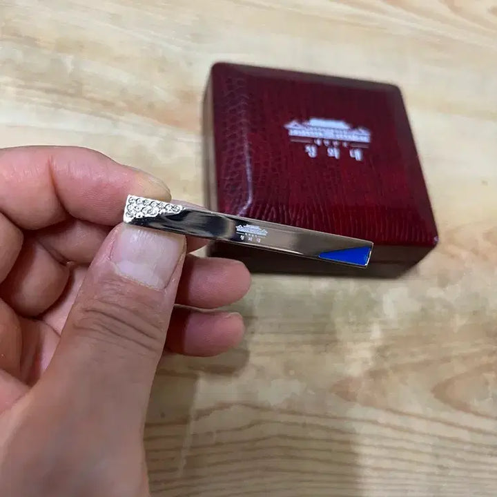 [BUNJANG] Blue House Cuffs and Tie Pin Set with Case / 청와대 커프스벳지와 넥타이핀과 케이스 /  요316