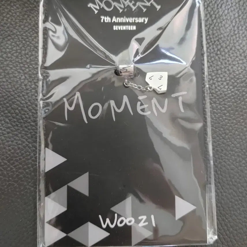 [BUNJANG] SEVENTEEN Woozi 7th Anniversary Charm (Sealed) / 세븐틴 우지 7주년 기념 참 미개봉