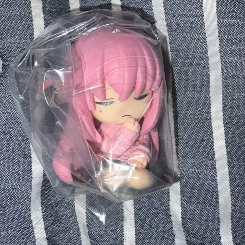 [BUNJANG] Bocchi the Rock! Hitori Gotoh Shoulder Tap Gacha Figure / 봇치더락 고토 히토리 어깨쿵 가챠 피규어 미개봉품