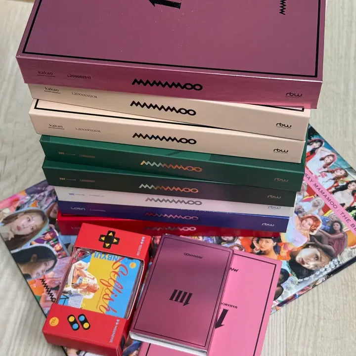 [BUNJANG] Mamamoo Bundle Set (Includes Photocards) / 마마무 앨범 및 굿즈 일괄 (포카 포함)