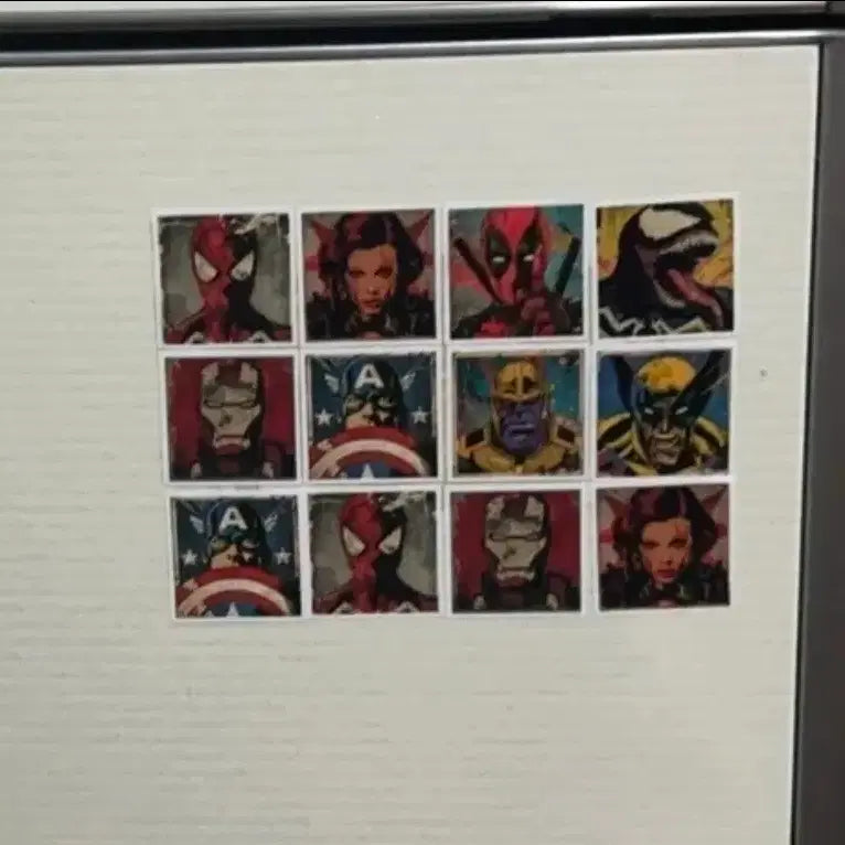 [BUNJANG] Marvel Heroes Sticker Roll (500 pcs per roll) / 마블 히어로 스티커 롤 (8종 - 1롤 500매)