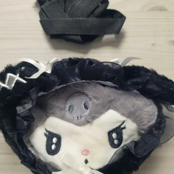 [BUNJANG] Sanrio Kuromi Face Plush Pouch / (급해서싸게)<새상품>산리오 쿠로미 얼굴모양 봉제 인형 파우치