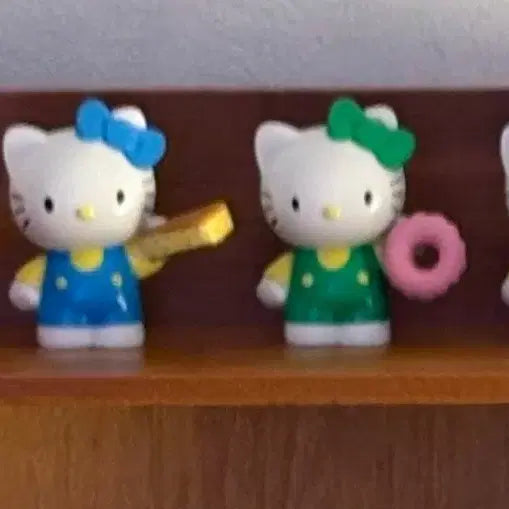 [BUNJANG] Vintage Hello Kitty Figure (Set of 4) / 고전키티 피규어 4종 개당