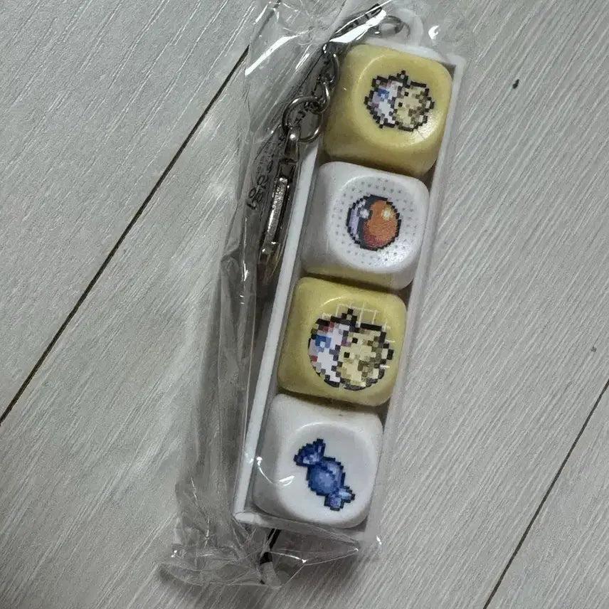 [BUNJANG] Tony Moly Pokémon Pixel Art Togepi Keycap Keyring / 토니모리 포켓몬 픽셀 아트 토게피 키캡 키링
