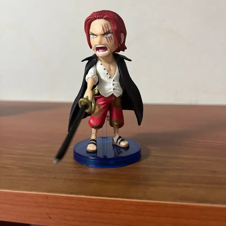 [BUNJANG] One Piece Shanks Red-Haired World Collectable Figure / 원피스 샹크스 빨간머리 월콜 피규어