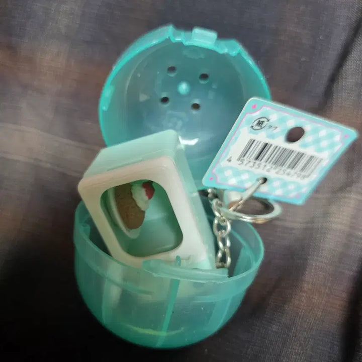 [BUNJANG] Capsule Toy Gacha Microwave Keychain / 캡슐토이 가챠 전자레인지 키링 뽑기