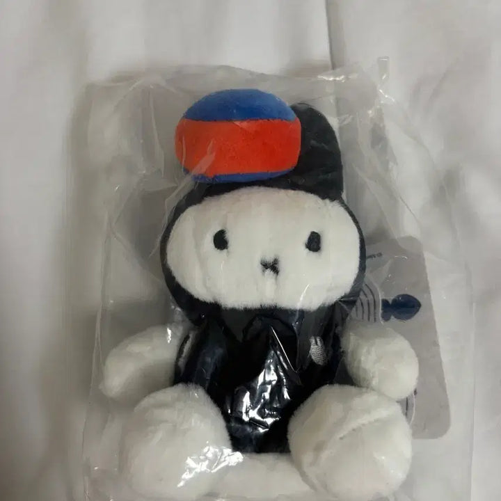 [BUNJANG] Miffy Jeju Haenyeo Edition Keyring Doll / 미피 제주 해녀 키링 키홀더 인형