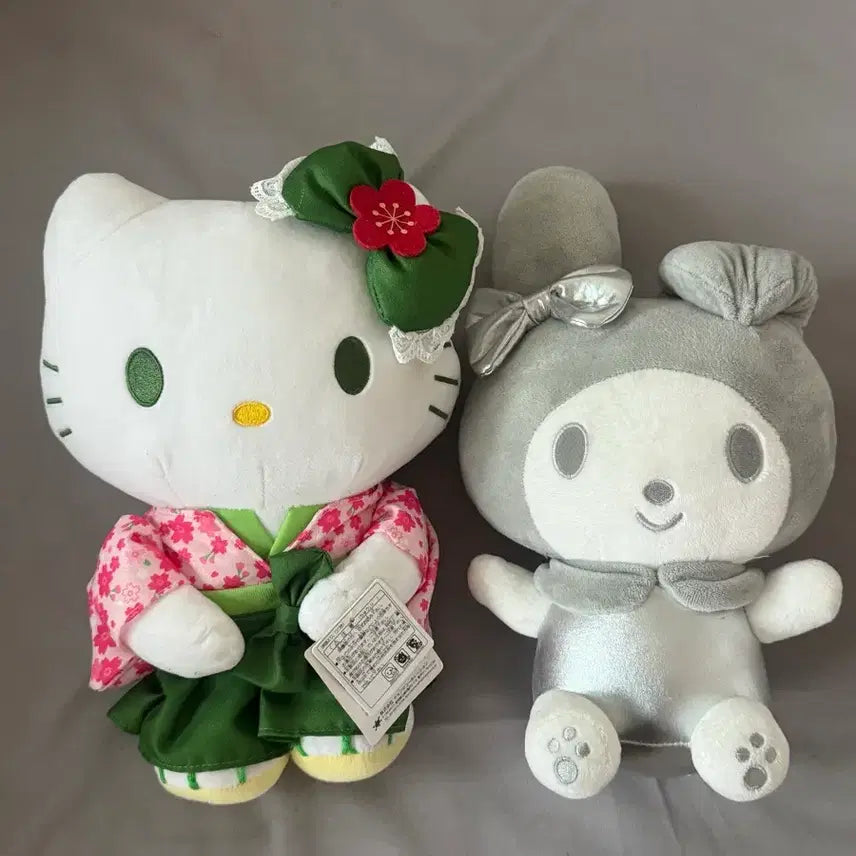 [BUNJANG] Sanrio Matcha Hello Kitty &amp; Silver My Melody Plush Doll Bundle / 말차키티&amp;실버 마이멜로디 인형 일괄