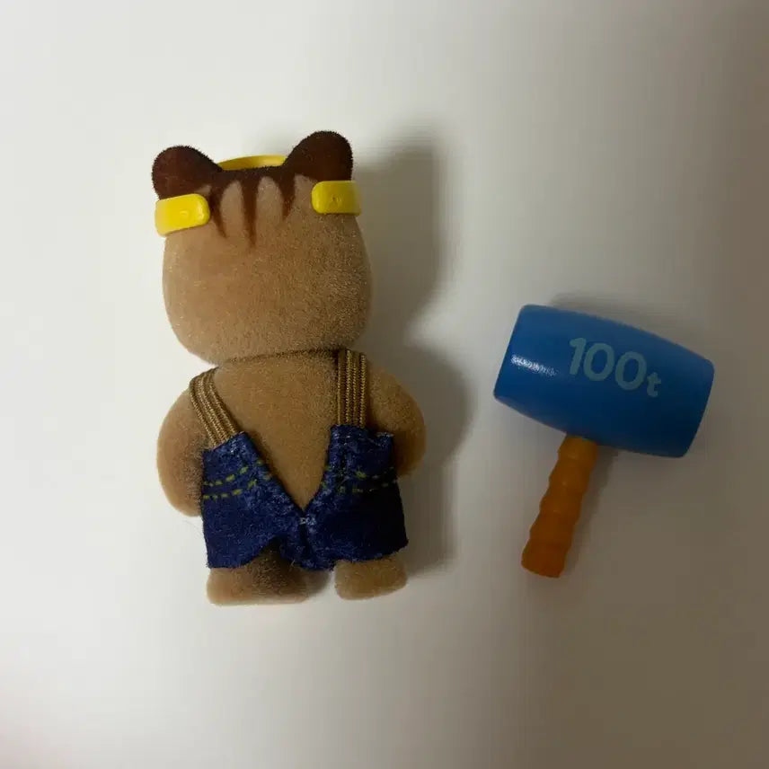 [BUNJANG] Sylvanian Families Architect Squirrel / 실바니안 건축가 다람쥐