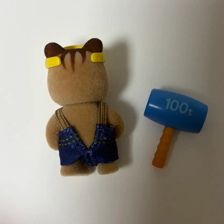 [BUNJANG] Sylvanian Families Architect Squirrel / 실바니안 건축가 다람쥐
