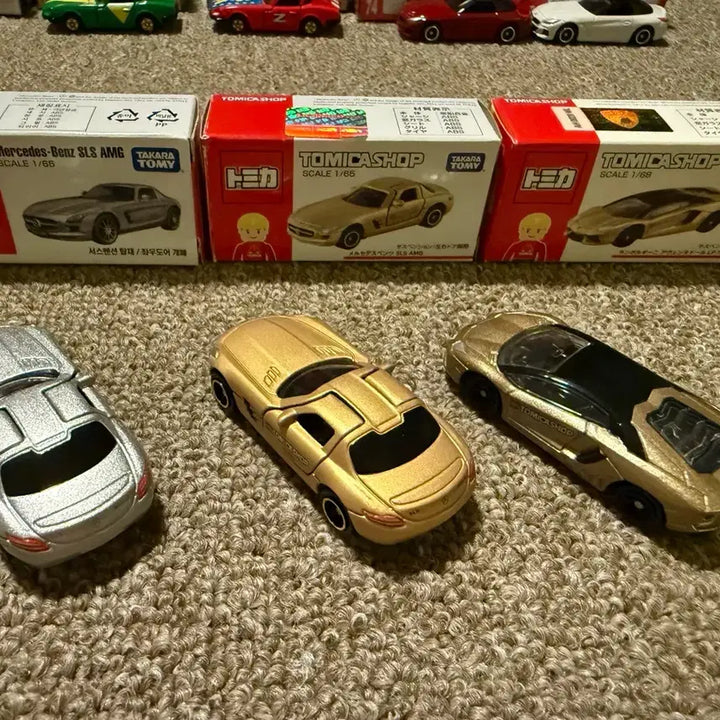 [BUNJANG] Tomica Mercedes-Benz SLS AMG (Silver &amp; Gold) and Lamborghini (Gold) Set / [토미카] 벤츠 SLS AMG 2종/람보르기니 골드 1종 일괄판매