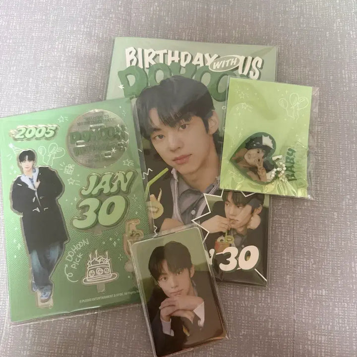 [BUNJANG] TWS Dohoon Birthday Box Birthday Kit / TWS 투어스 도훈 생일박스 생일키트