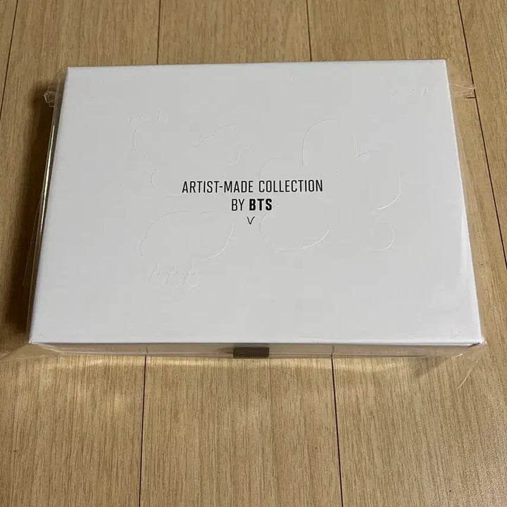 [BUNJANG] BTS V Taehyung Artist-Made Collection Cloud Brooch Set / 방탄소년단 bts 뷔 태형 ARTIST-MADE 브로치 세트 풀세트