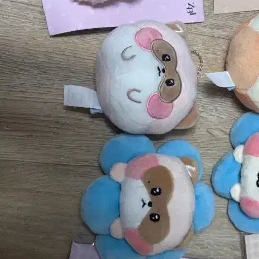 [BUNJANG] Zhang Hao Zerøse (ZB1) Hanini Plush Badge Holder / 장하오 인형 하니니 양도 앤더블 제베원 제로니