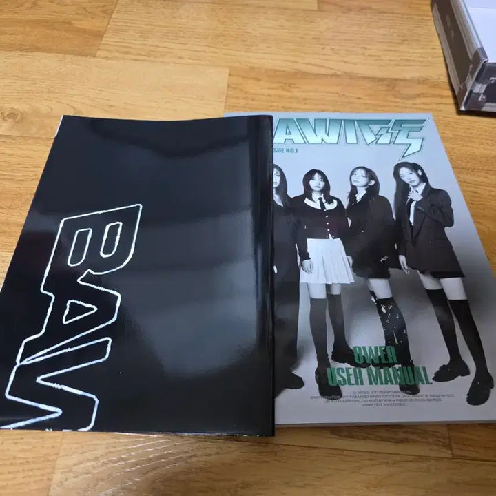[BUNJANG] QWER Rock Crab 1st Membership Kit / QWER 바위게 1기 멤버십 키트