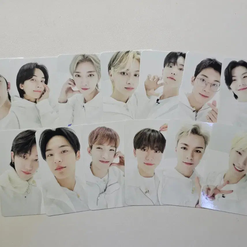 [BUNJANG] Seventeen GOING Vol.2 Magazine Unsealed Set (Includes 2 Photocard Sets) / 세븐틴 GOING VOL.2 매거진 개봉 (포카 2set 포함)