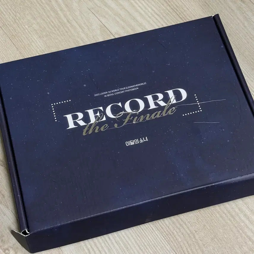 [BUNJANG] LOONA LOONA THE WORLD World Tour Photobook RECORD / 이달의소녀 이달소 LOONATHEWORLD 월드투어 포토북