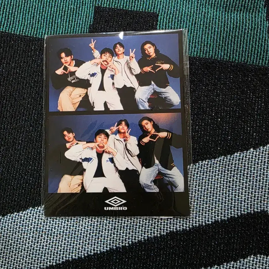 [BUNJANG] Day6 10th Anniversary Umbro Blanket &amp; Magnet / 데이식스 엄브로 10주년 블랭킷&amp; 마그넷 양도 합니다