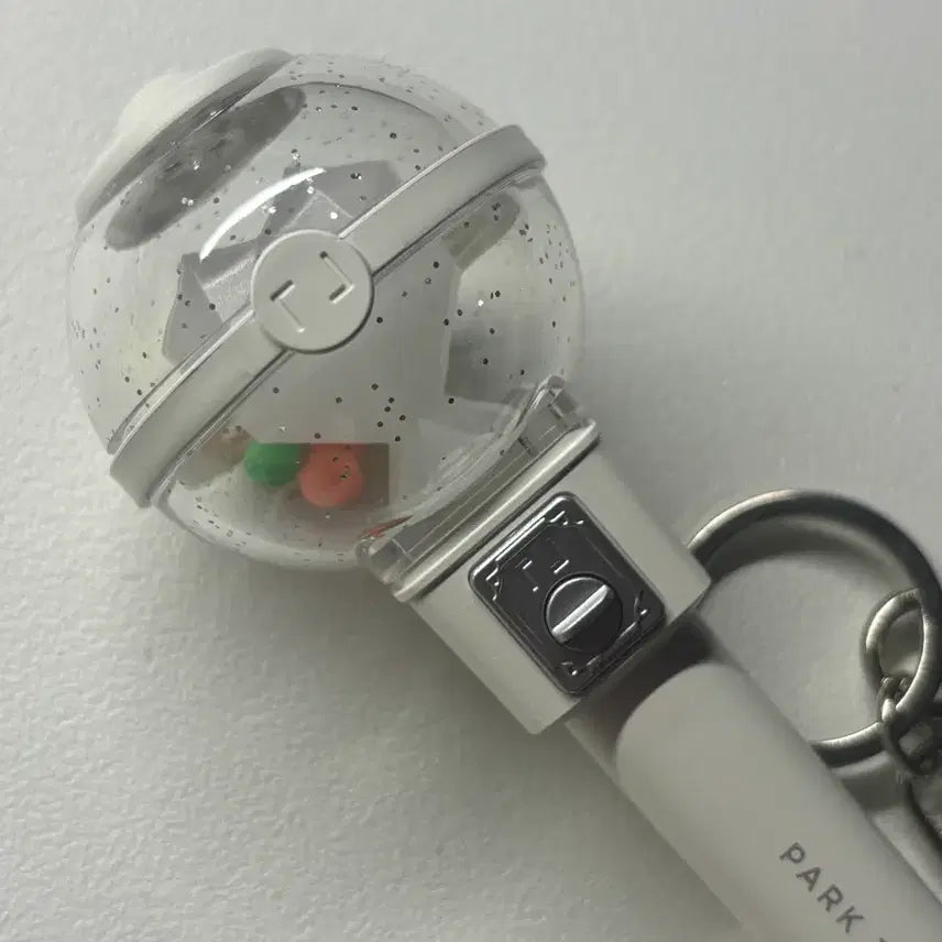 [BUNJANG] Park Ji Hoon Lightstick Charm Lightstick Charm / 박지훈 응원봉 뽑봉 키링