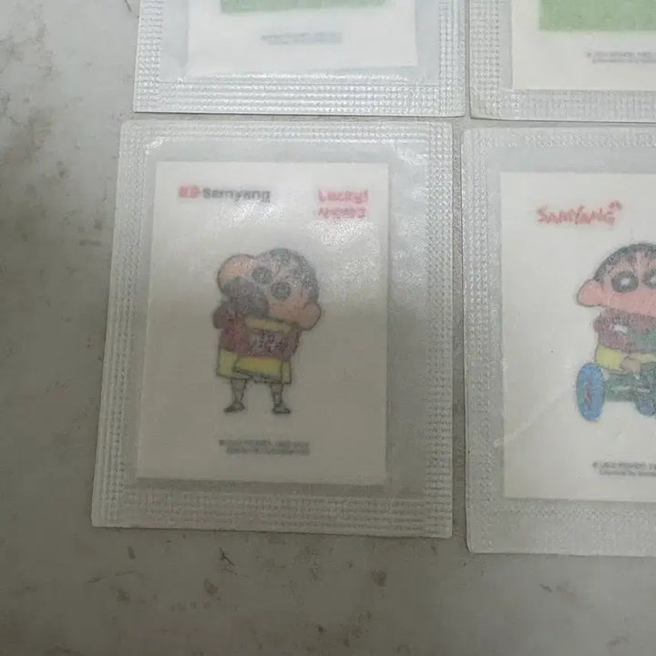 [BUNJANG] Crayon Shin-chan Sticker Collection (Sealed) - Samyang Crayon Shin-chan / 짱구 띠부씰 미개봉 판매 삼양짱구 구로고