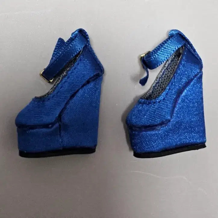 [BUNJANG] Giselle NuFace Blue Shoes with Free Hoodie / 지젤 누페이스 [ 디폴 신발 1개 ] + 사은품[ 예쁜후드티 ]