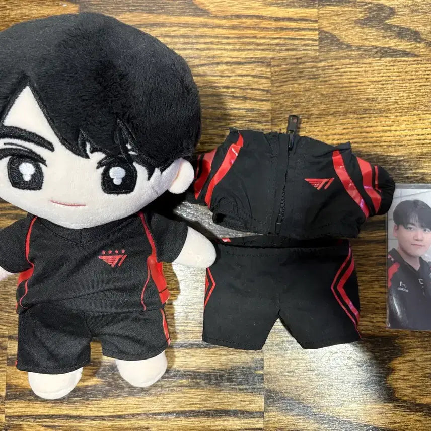 [BUNJANG] T1 Gumayusi 20cm Doll / HLE 한화 T1 티원 구마유시 20cm 인형