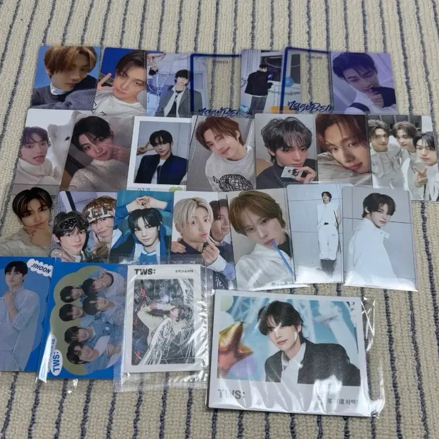 [BUNJANG] TWS Bundle Set Photocard + Chaeyun Sealed Wafer Photocard + Sinyu Sticker Sheet / 투어스 포카 일괄 + 차백도미개봉, 웨하스포카2장, 신유띠부씰