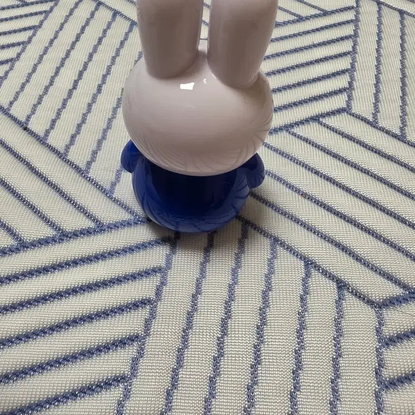[BUNJANG] Daiso x Ottogi x Miffy Blue Figure / 다이소 오뚜기 미피 피규어 파란색