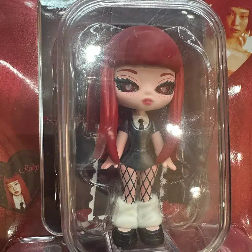 [BUNJANG] BLACKPINK Jennie MINISO Figure / 제니(jenny) 미니소(MINISO) 피규어