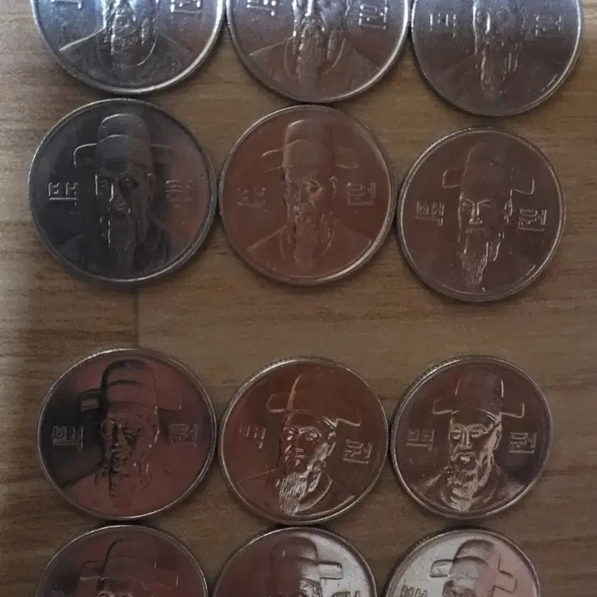 [BUNJANG] 12 x 100 Won Coins (Various Years) / 100원 동전 12개
