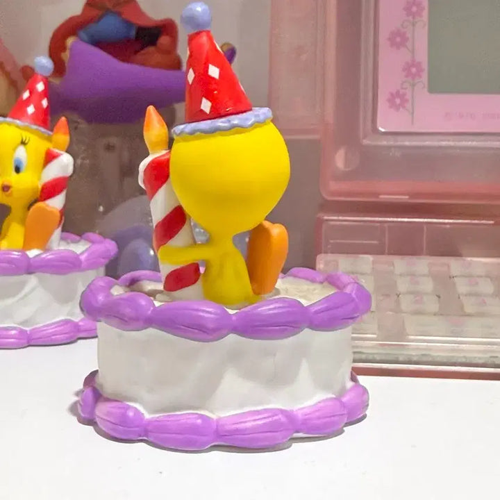 [BUNJANG] Looney Tunes Tweety Cake Figure / 루니툰 트위티 케이크 피규어 생일