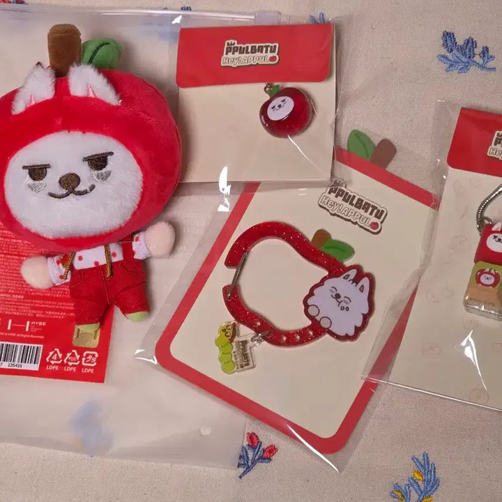 [BUNJANG] Applebutt Apple "Yongmeng" Plush Keychain + Mini Keychain + Keycap Keychain + Carabiner / 애뿔바투 애플 용멍 플러시키링+미니키링+키캡키링+카라비너
