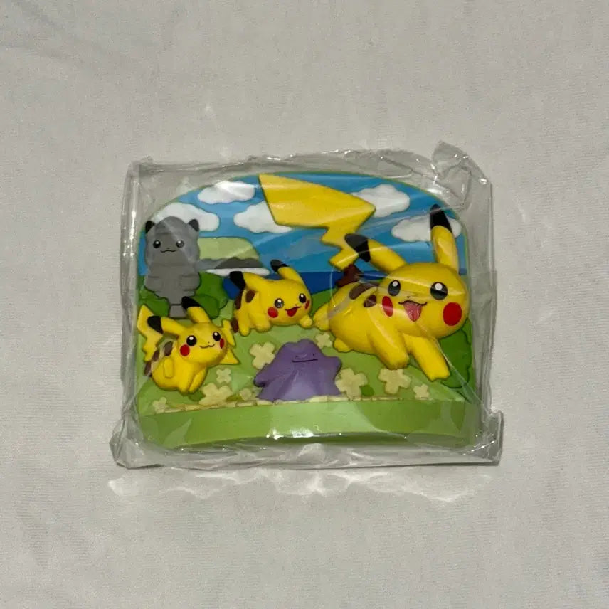 [BUNJANG] Pokemon Jeju Edition Magnet (Pikachu &amp; Ditto) / 포켓몬 제주에디션 마그넷 (피카츄&amp;메타몽)