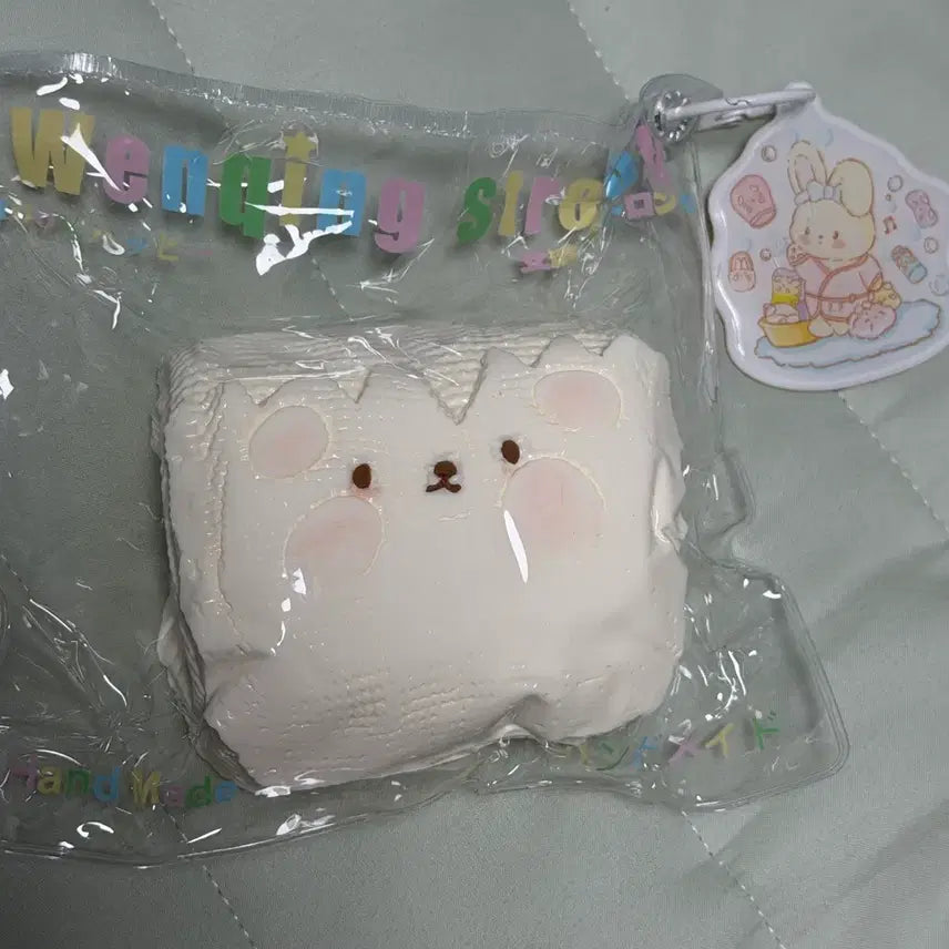 [BUNJANG] WENQING Strong Bunny Figure / 웬칭 스트롱 버니 휴지 wenqing strong